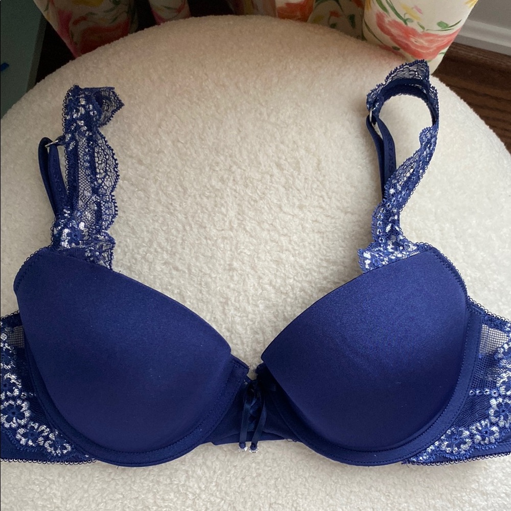 Victoria's Secret Blue Lace Bra